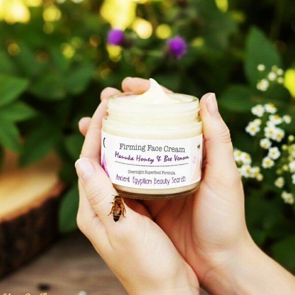 Organic Manuka Honey Bee Venom Facial Set / Firming Cream / Urban Eco Beauty - Picture 3 of 14